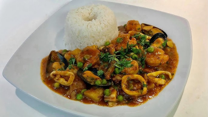Picante de mariscos peruano